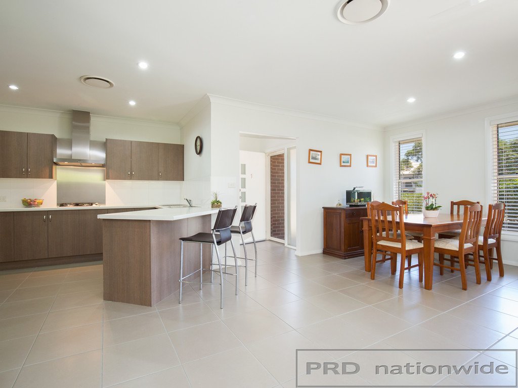 1/18 High Street EAST MAITLAND 4