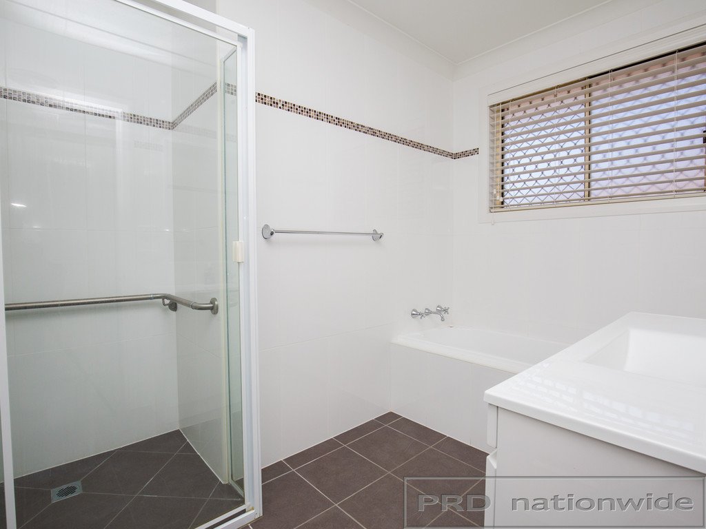 1/18 High Street EAST MAITLAND 9