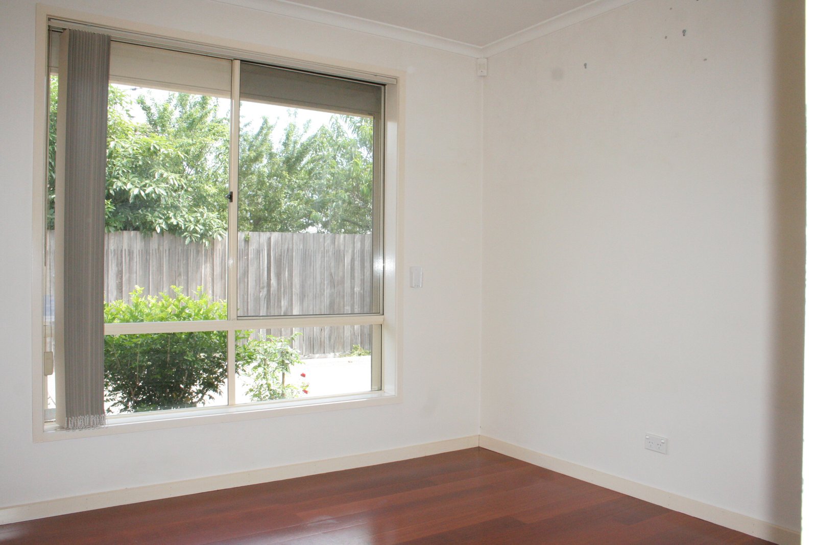 Gallery: 1/18 Jindabyne Avenue