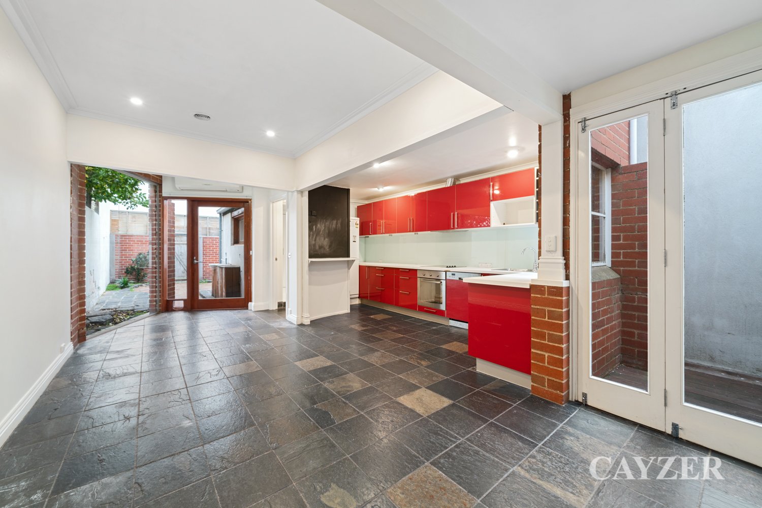 Gallery: 118 Napier Street