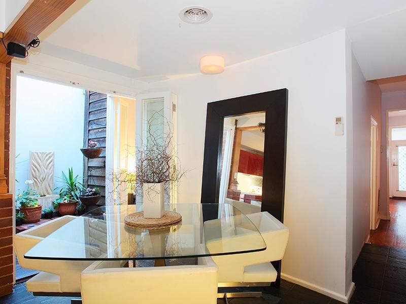 Gallery: 118 Napier Street