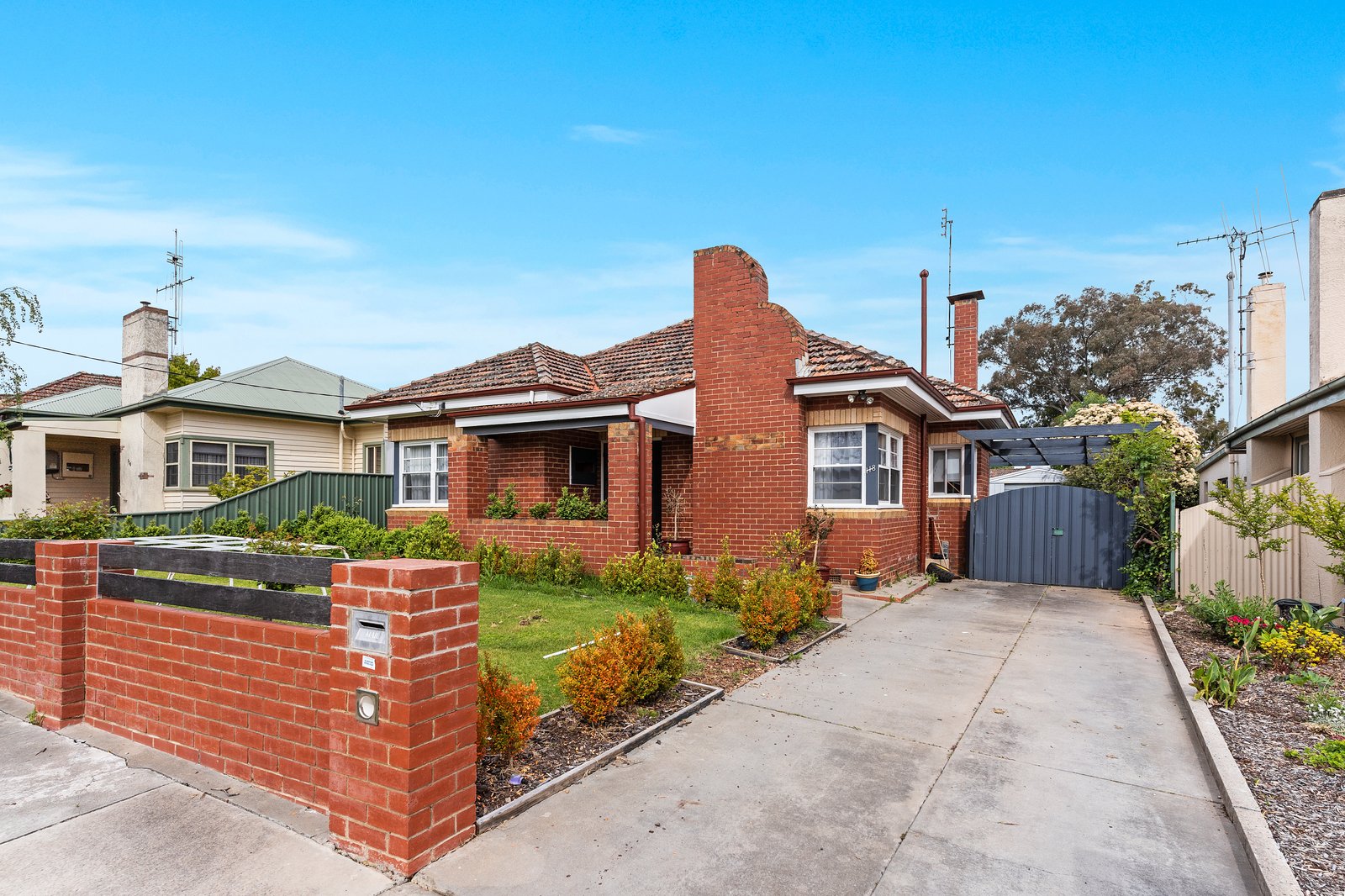 118 Neale Street FLORA HILL 12