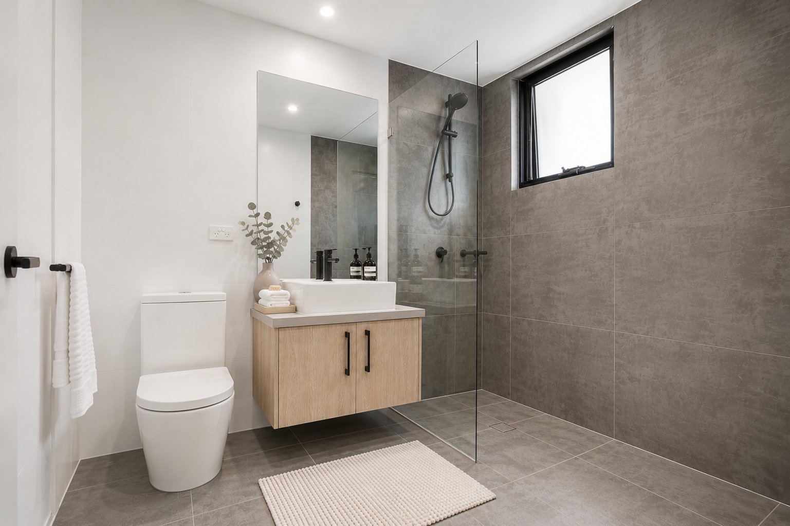1/18 New Orleans Cres  MAROUBRA 5