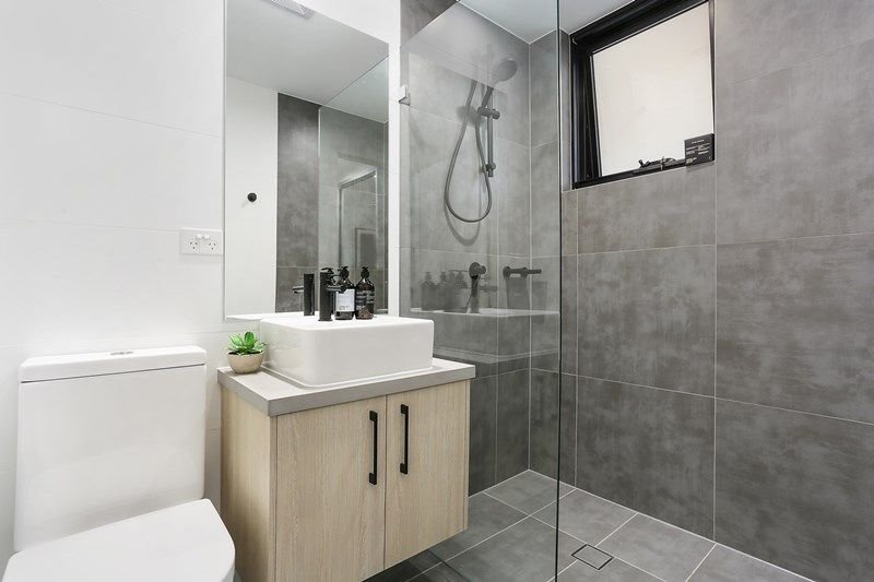 1/18 New Orleans Cres  MAROUBRA 5