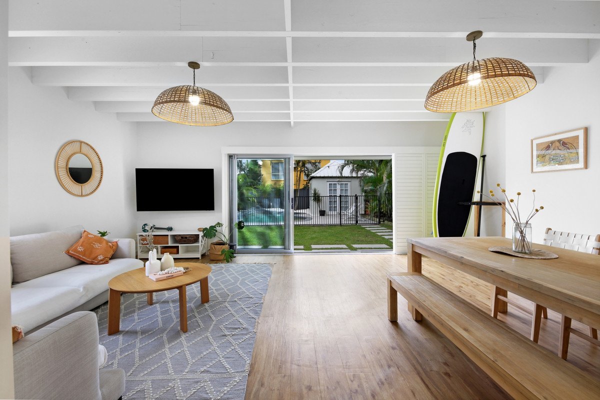 118 Nobby Parade Miami 5