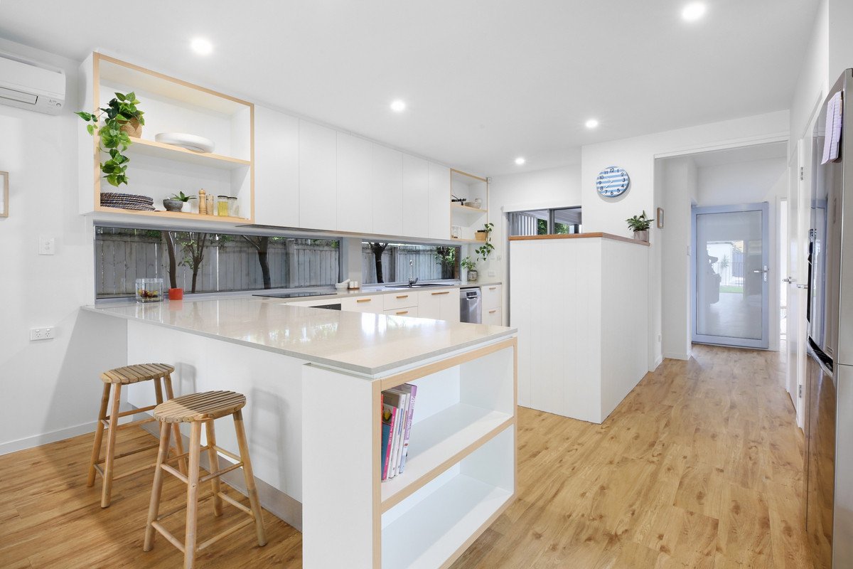 118 Nobby Parade Miami 6