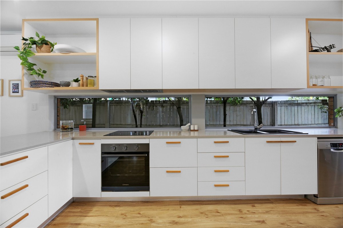 118 Nobby Parade Miami 8