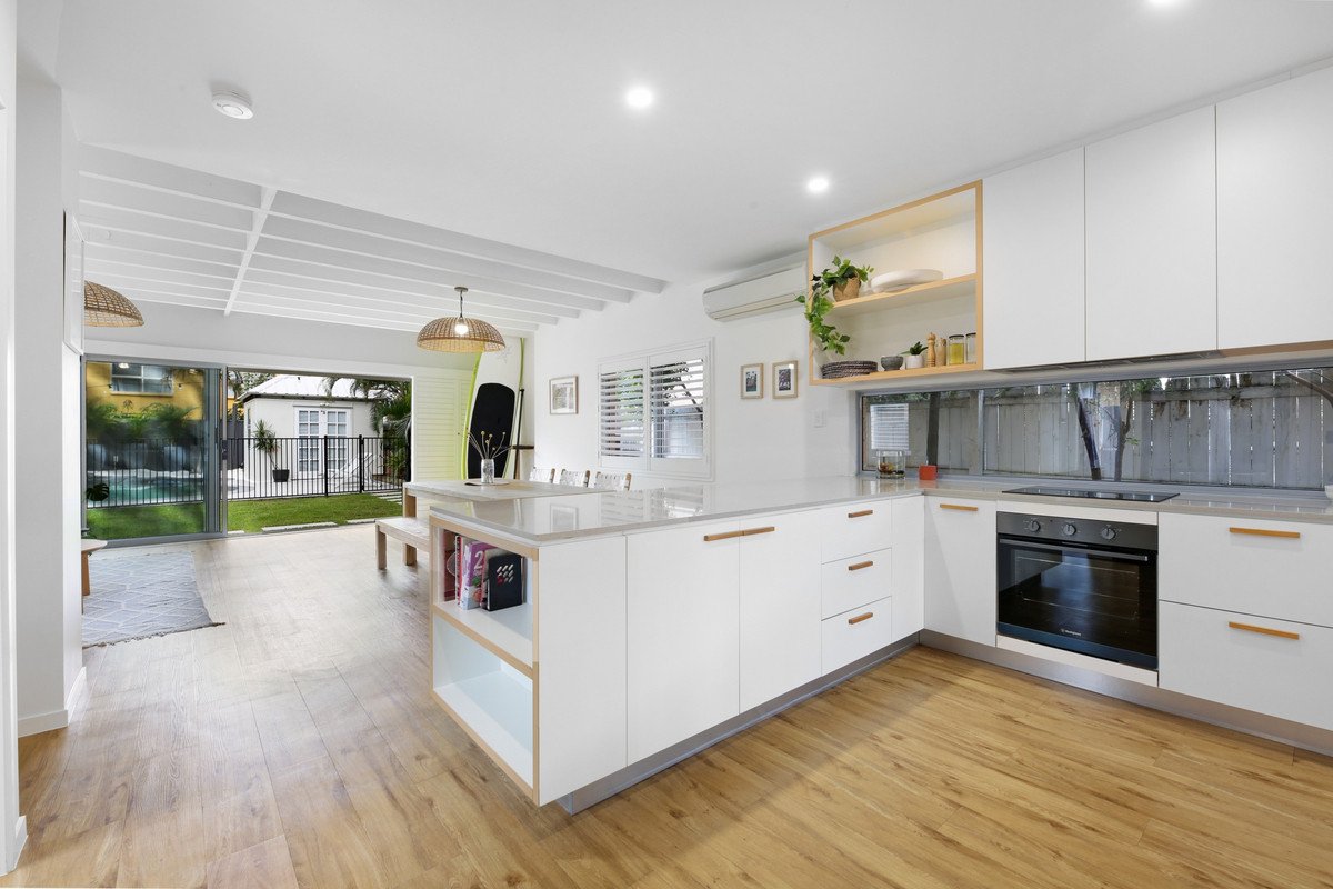 118 Nobby Parade Miami 9