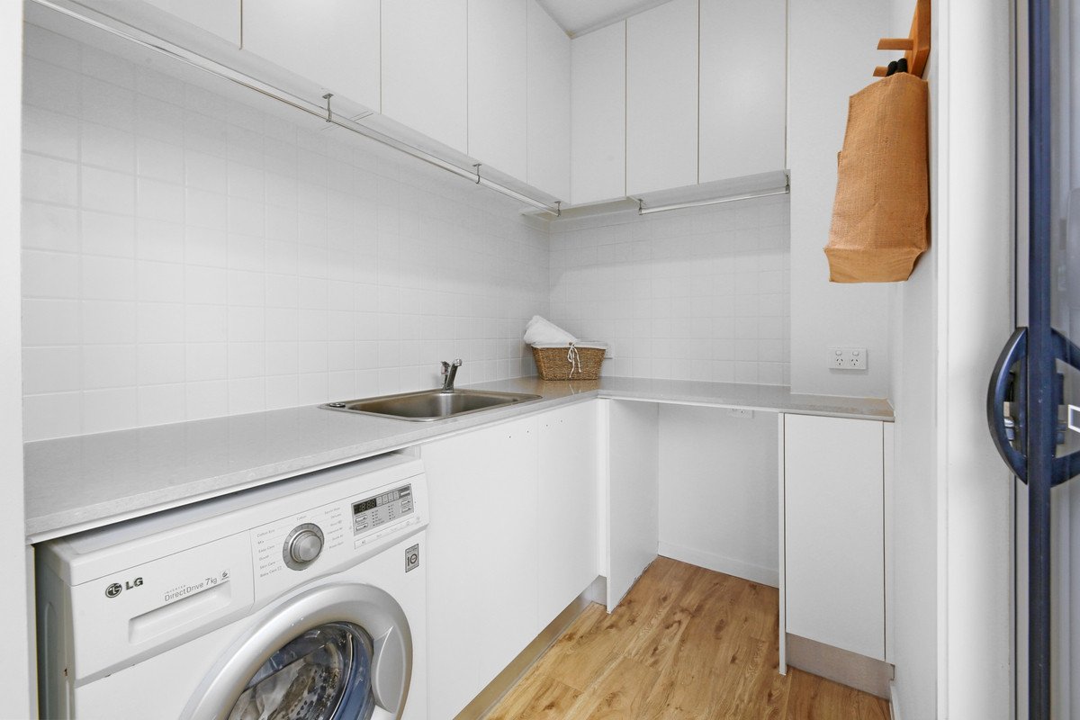 118 Nobby Parade Miami 20