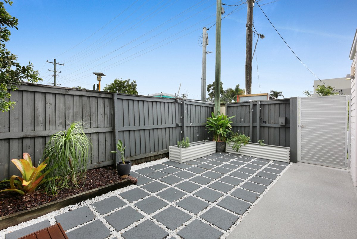 118 Nobby Parade Miami 27