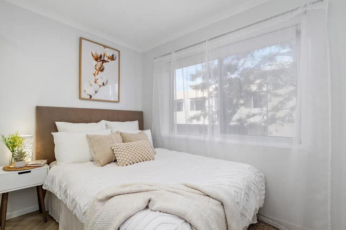 1/18 North Street Southport 9