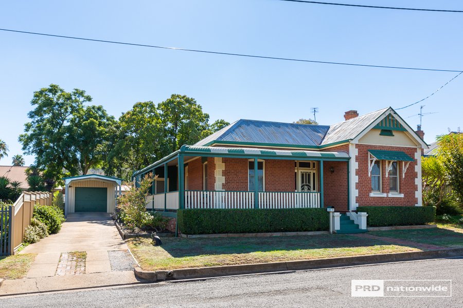 118 North Street TAMWORTH 1