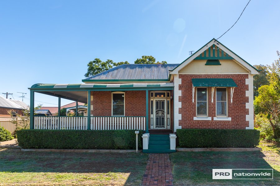 118 North Street TAMWORTH 2