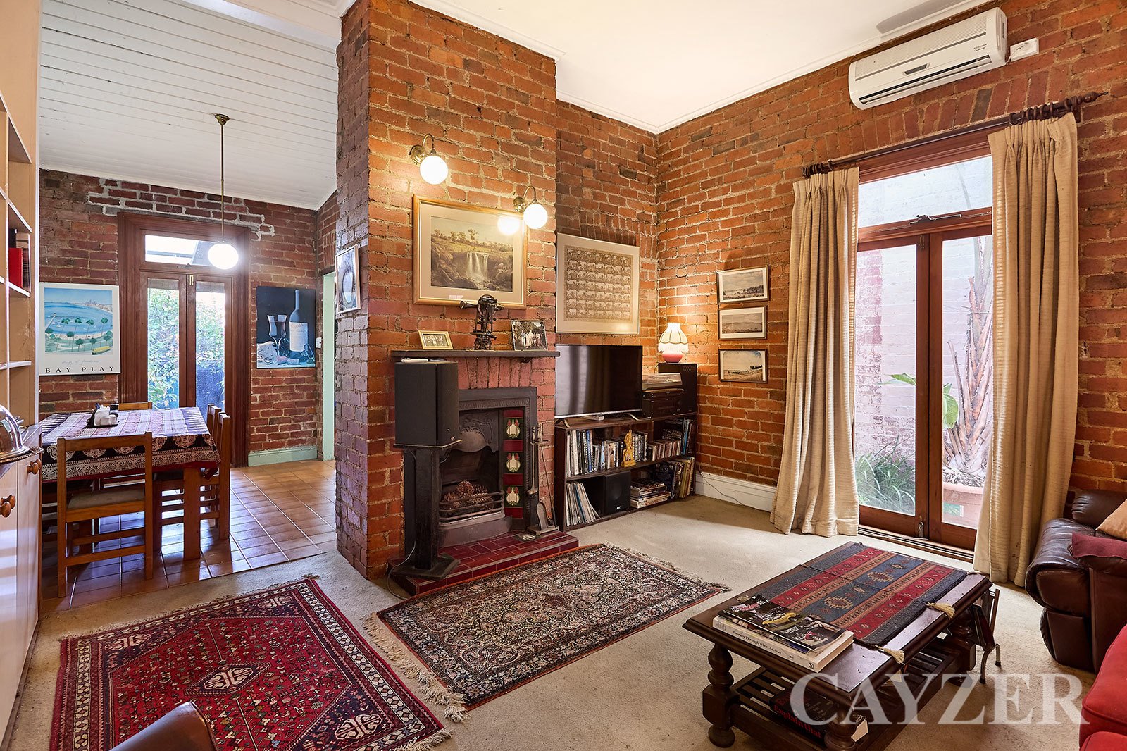 Gallery: 118 Park Street
