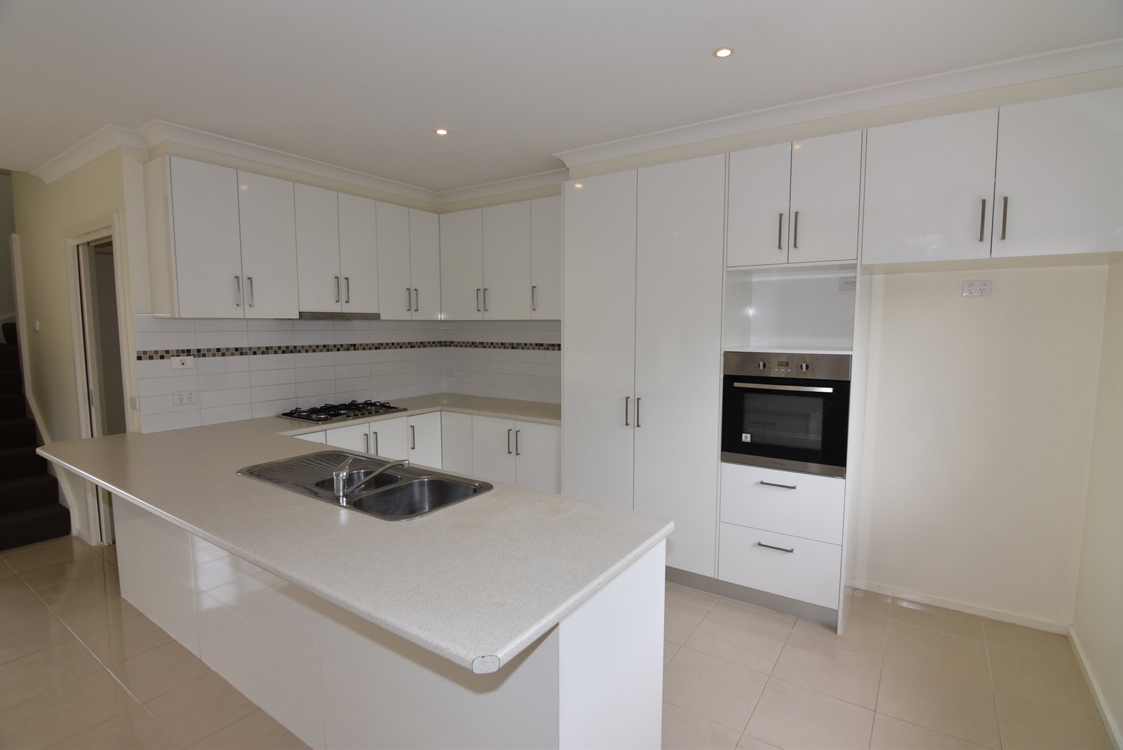 Gallery: 1/18 Portarlington Road