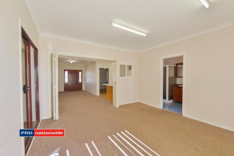 118 Robert Street TAMWORTH 4