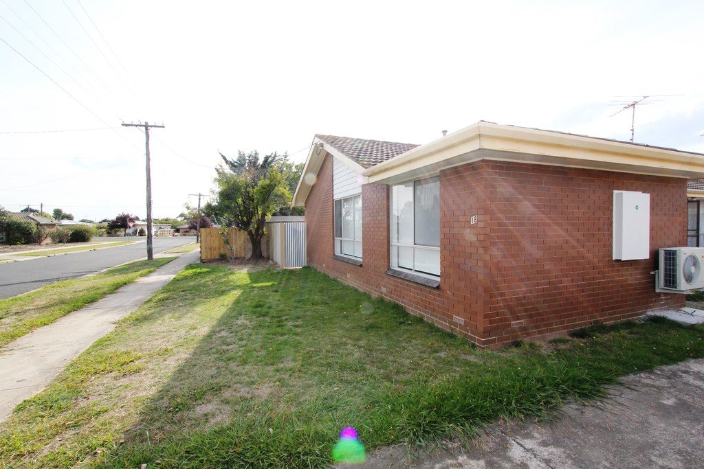 1/18 Romney Street WENDOUREE 1