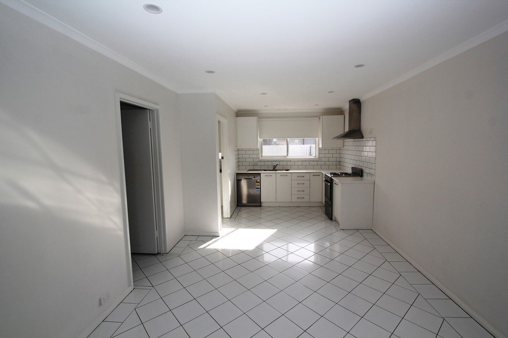 1/18 Romney Street WENDOUREE 4