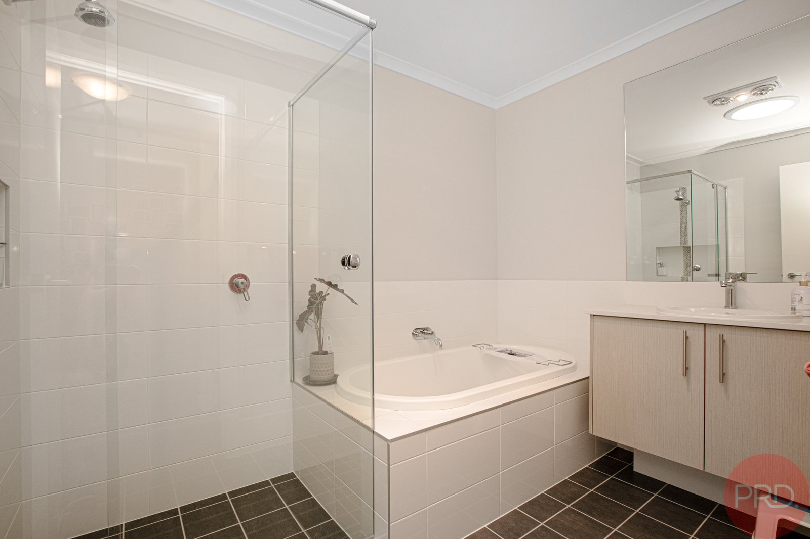 118 Saddlers Drive GILLIESTON HEIGHTS 18