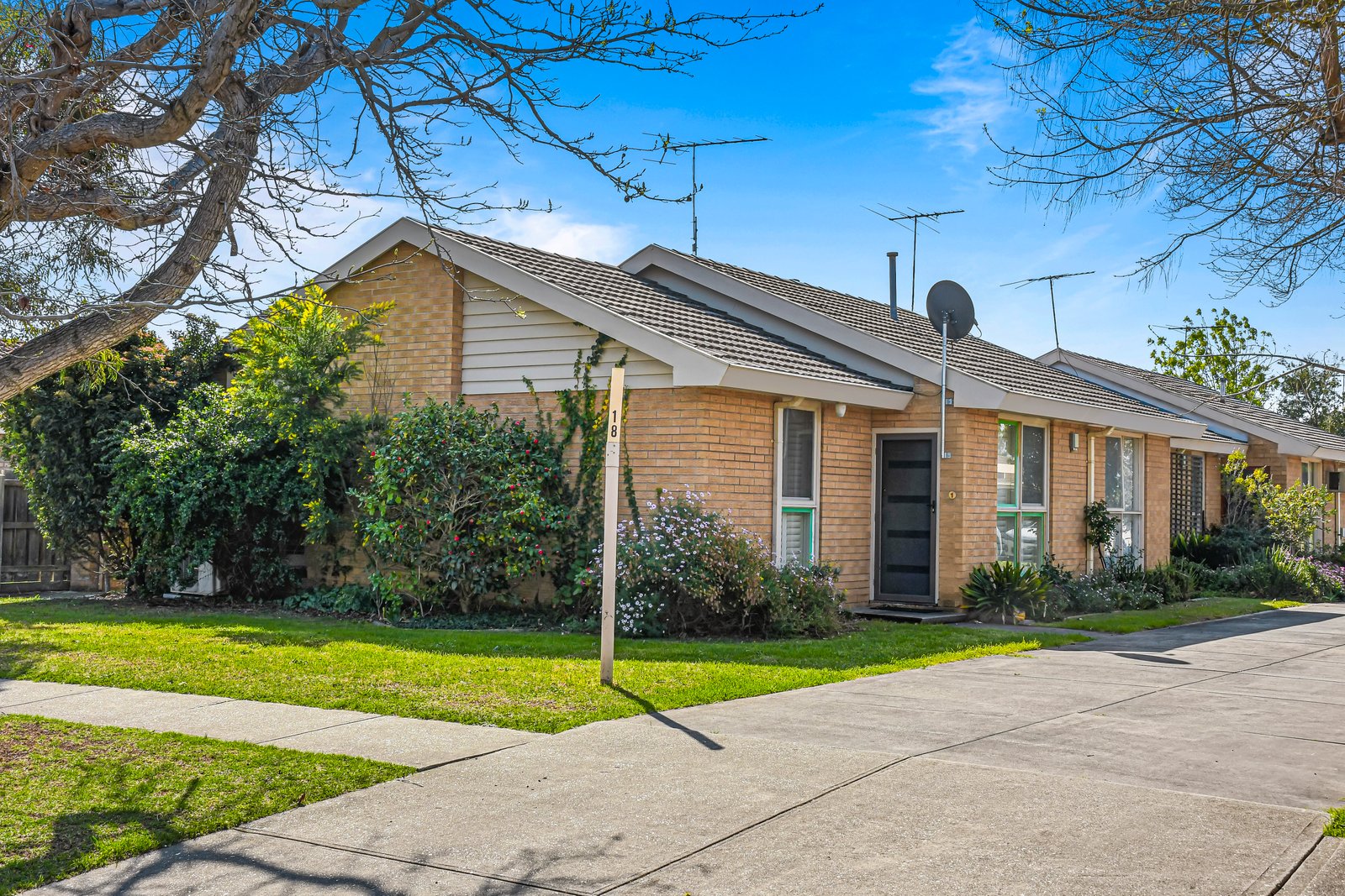 Gallery: 1/18 Simpson Street