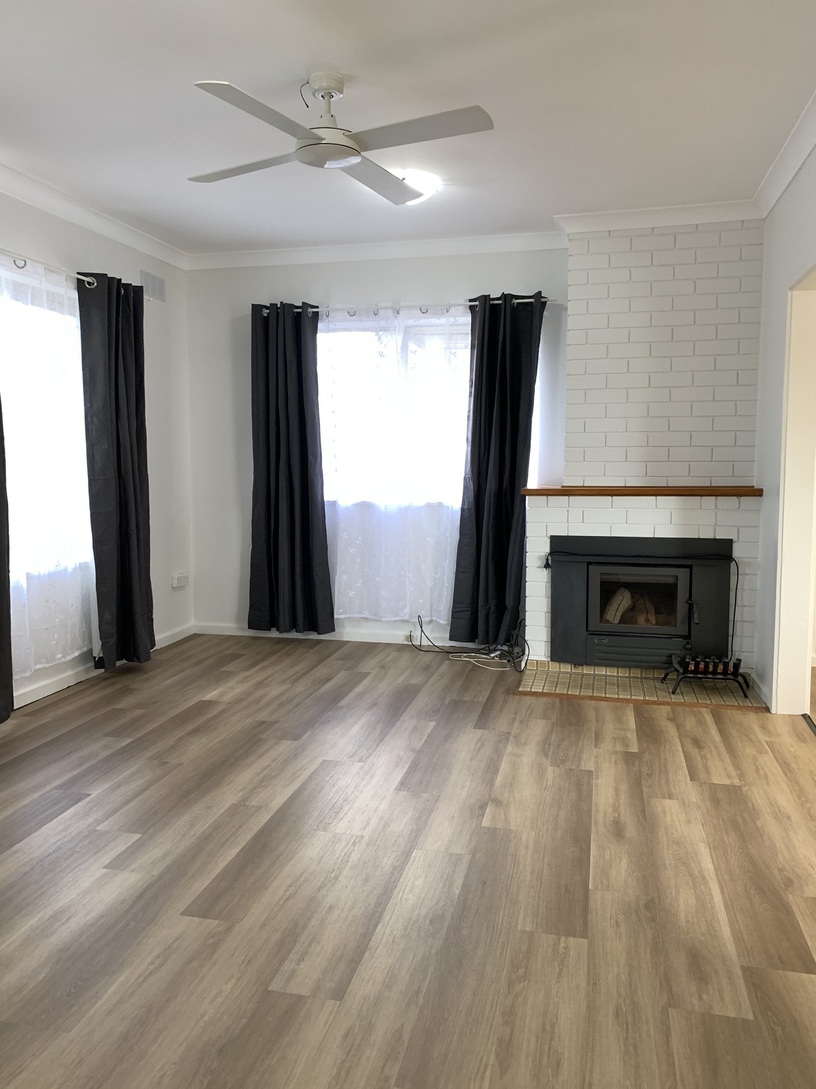 118 Simpson Street TUMUT 7
