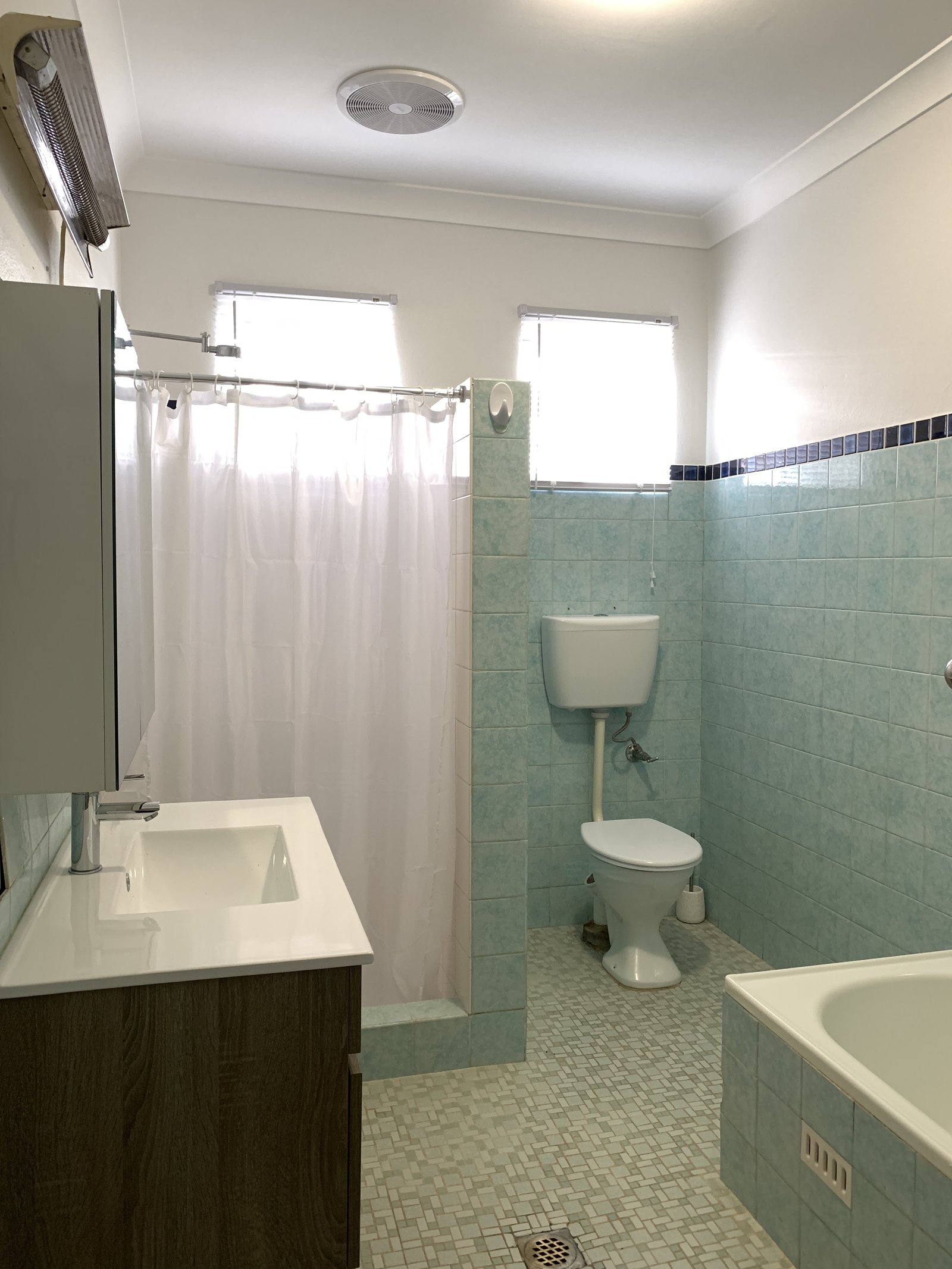 118 Simpson Street TUMUT 12