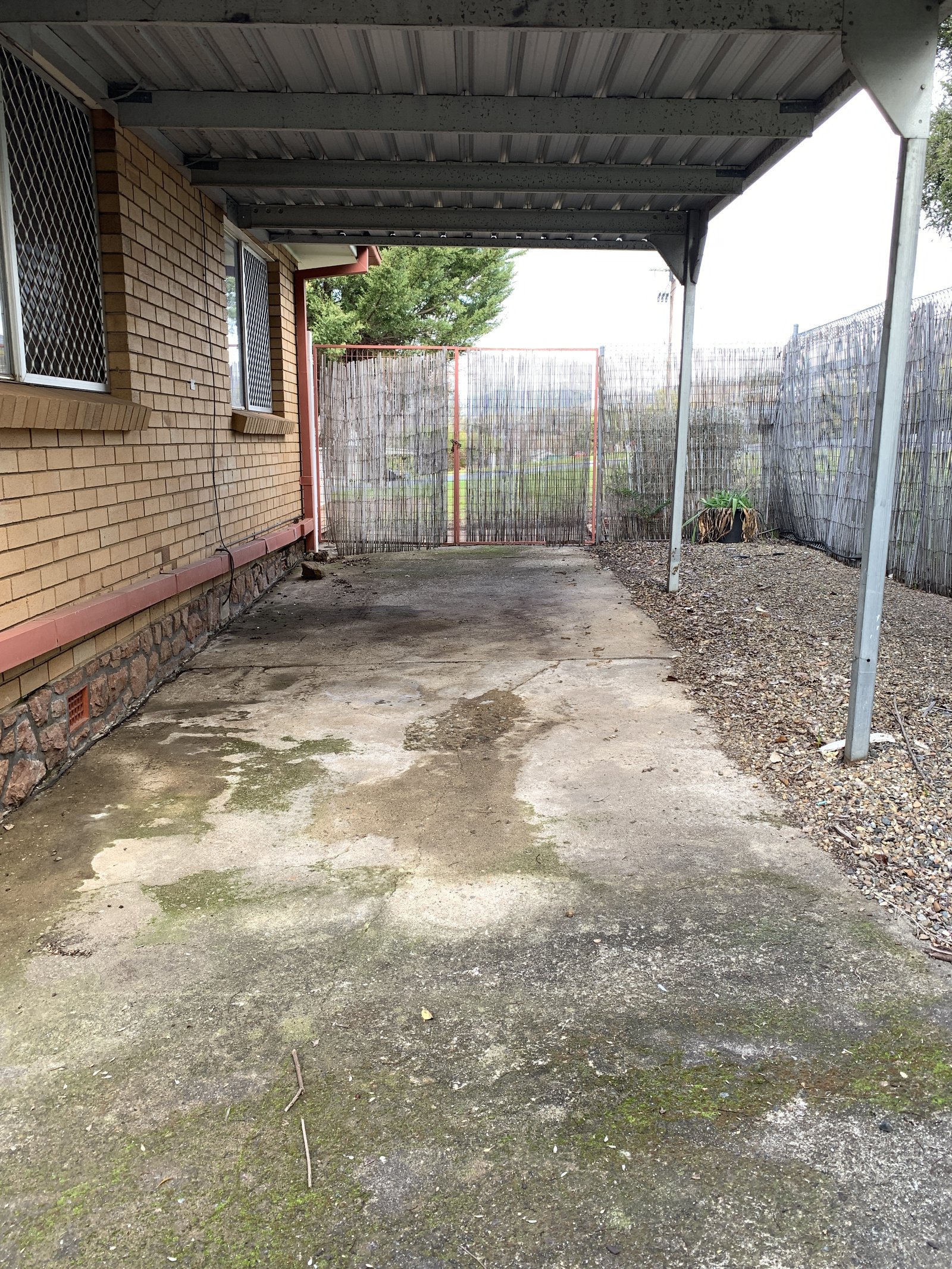 118 Simpson Street TUMUT 16
