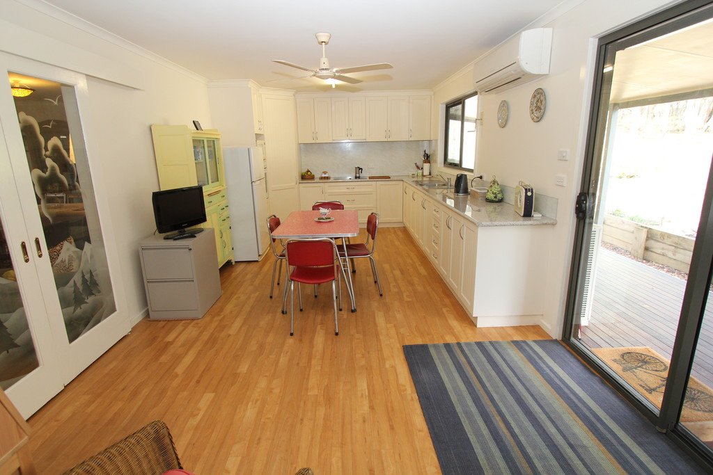 118 Station Lane CARNGHAM 5