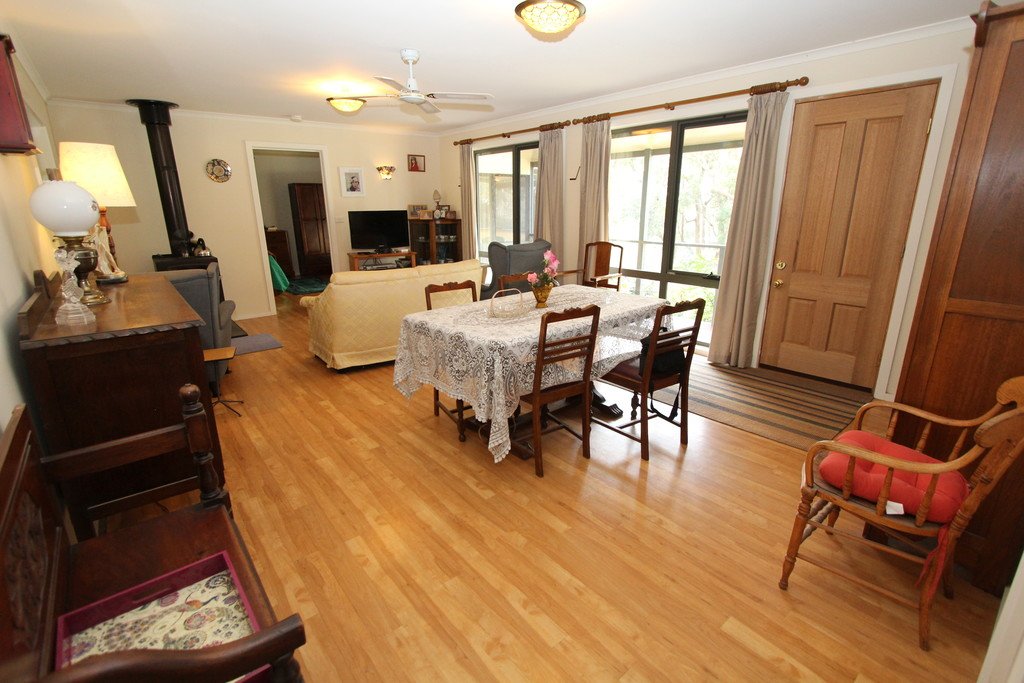 118 Station Lane CARNGHAM 7