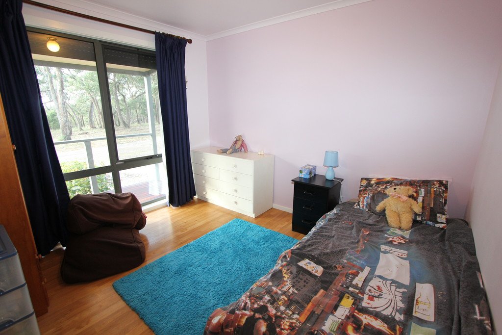 118 Station Lane CARNGHAM 10