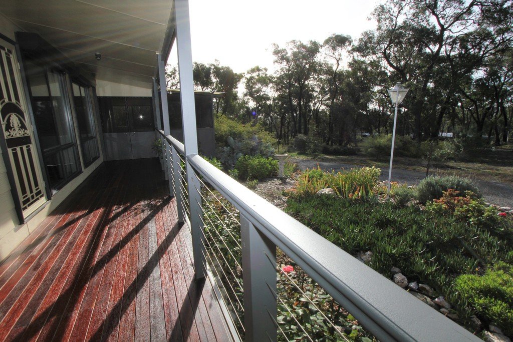 118 Station Lane CARNGHAM 13