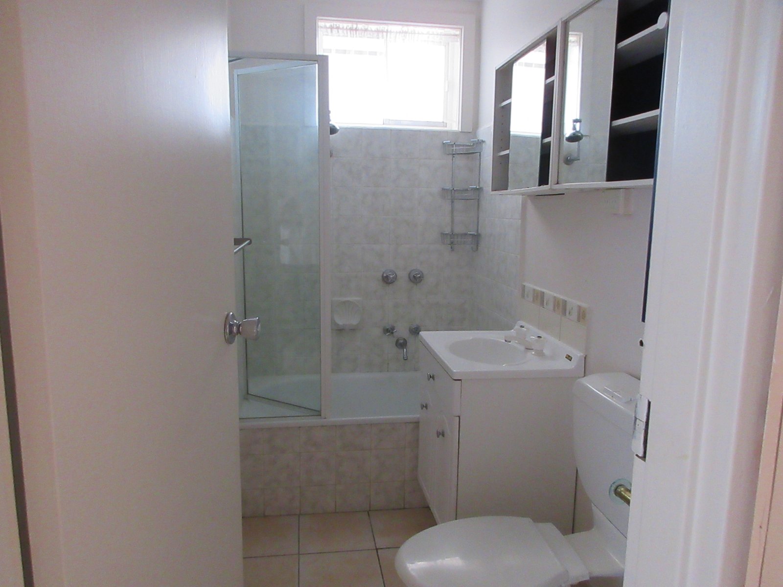 Gallery: 11/8 Tattenham Street