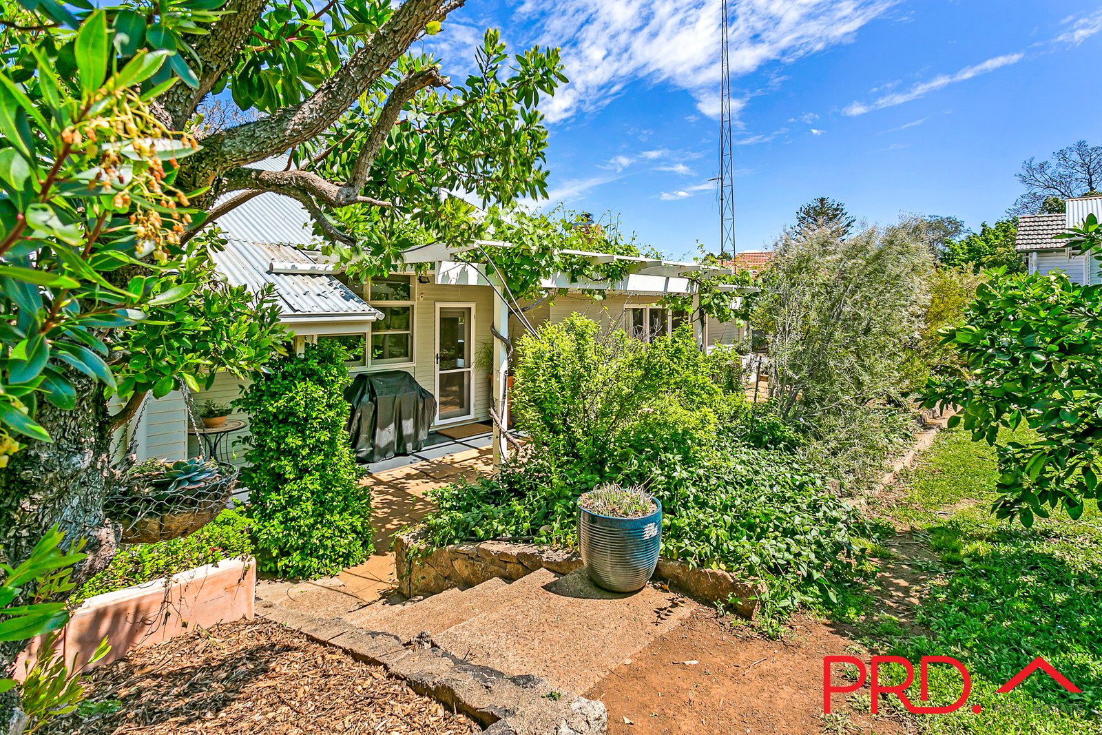 118 Upper Street TAMWORTH 21