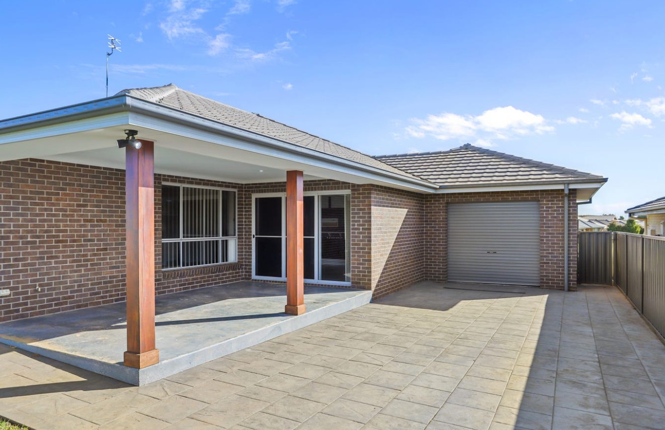 118 Verdelho Drive TAMWORTH 6