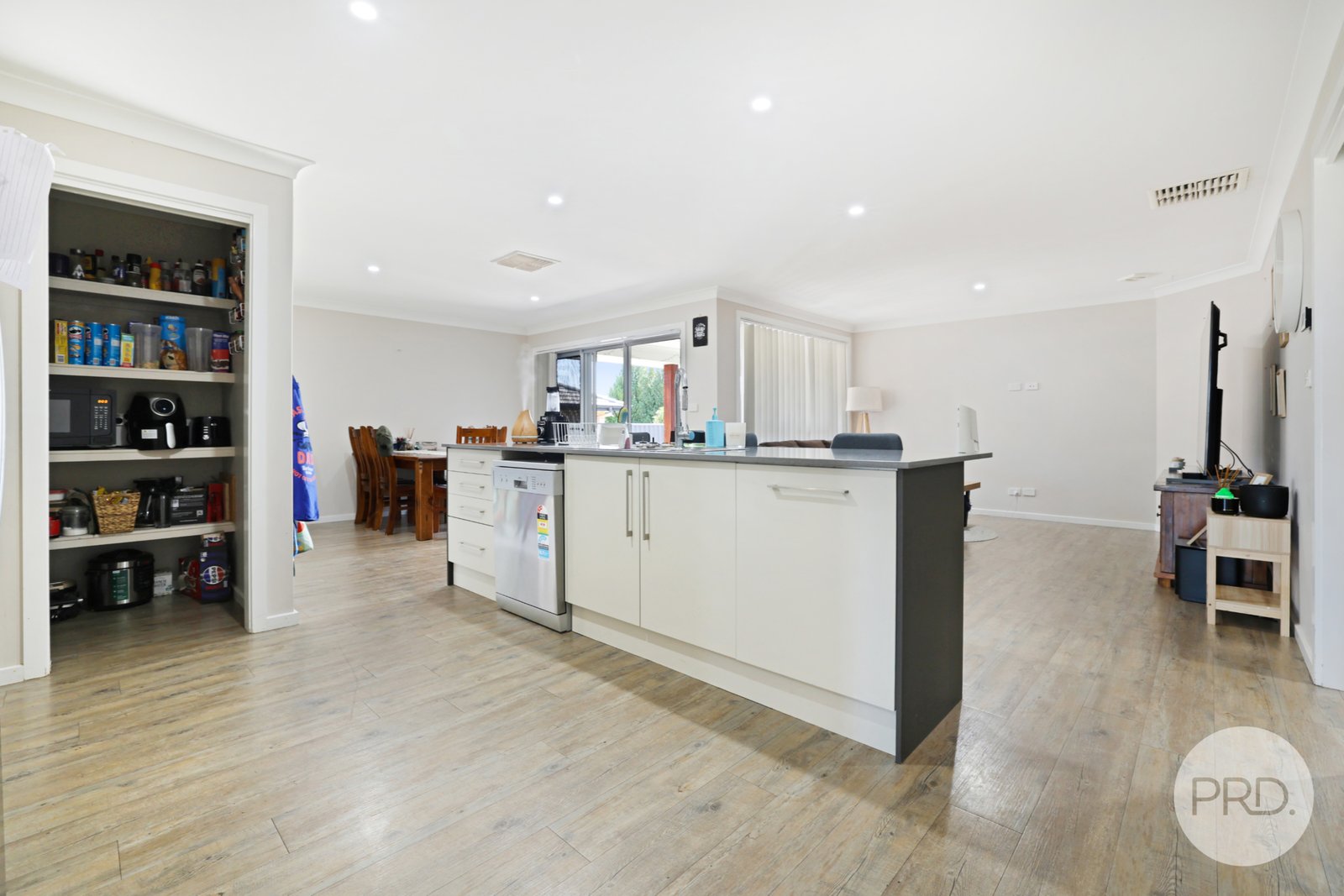 118 Verdelho Drive TAMWORTH 9