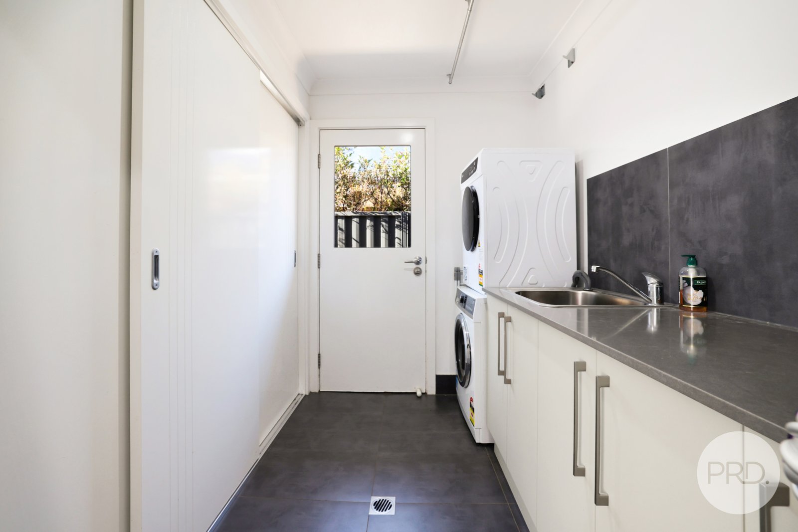 118 Verdelho Drive TAMWORTH 12