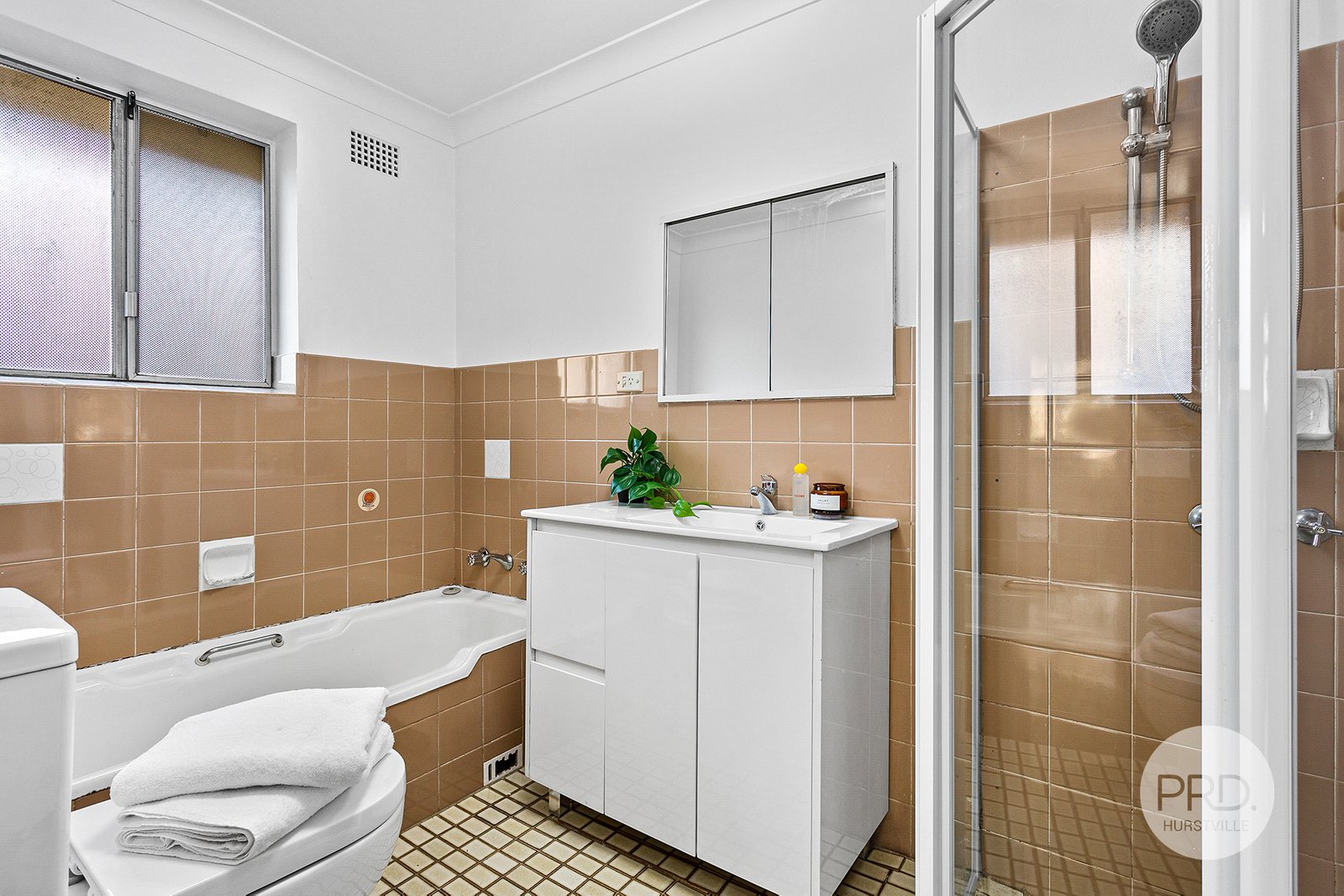 11/80-84 Queens Road HURSTVILLE 7
