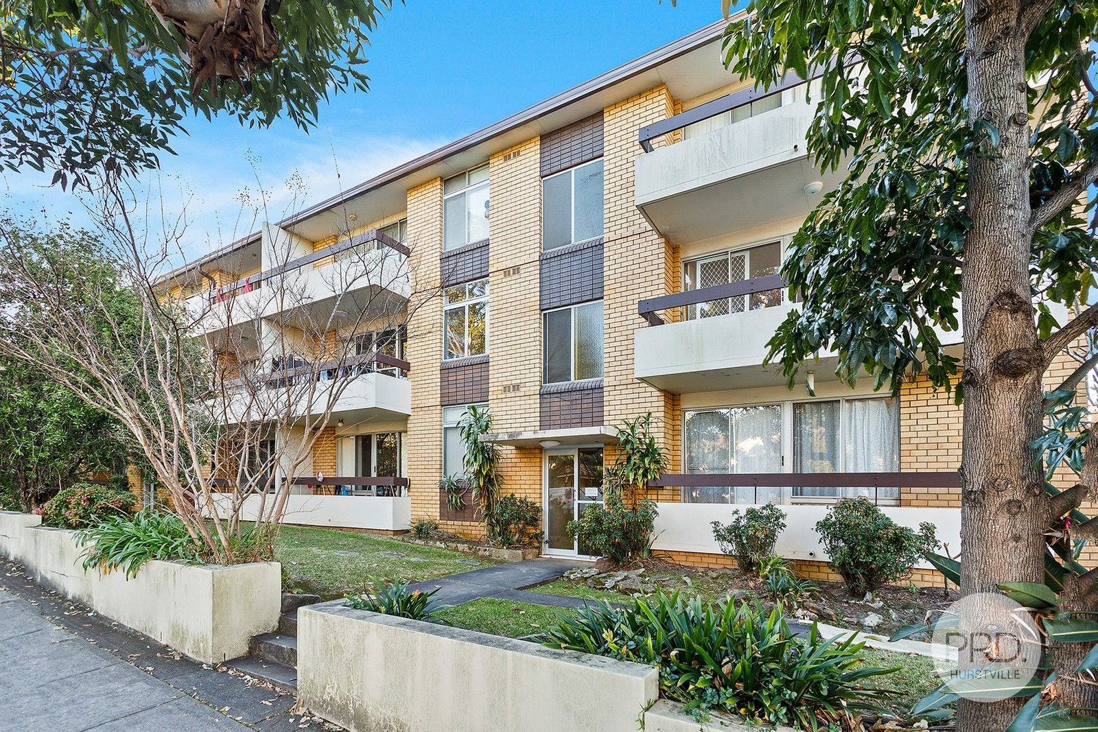 11/80-84 Queens Road HURSTVILLE 1