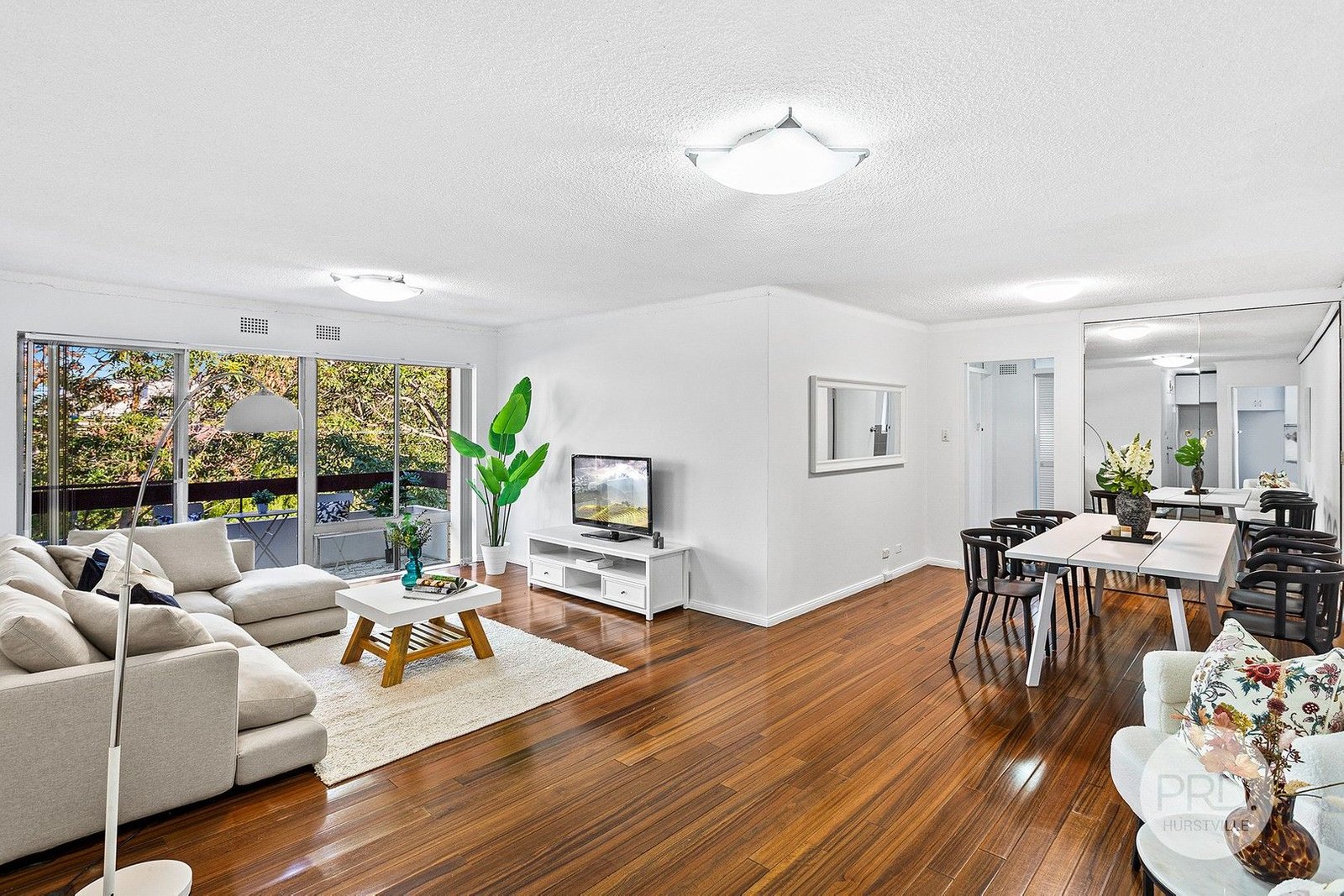 11/80-84 Queens Road HURSTVILLE 2