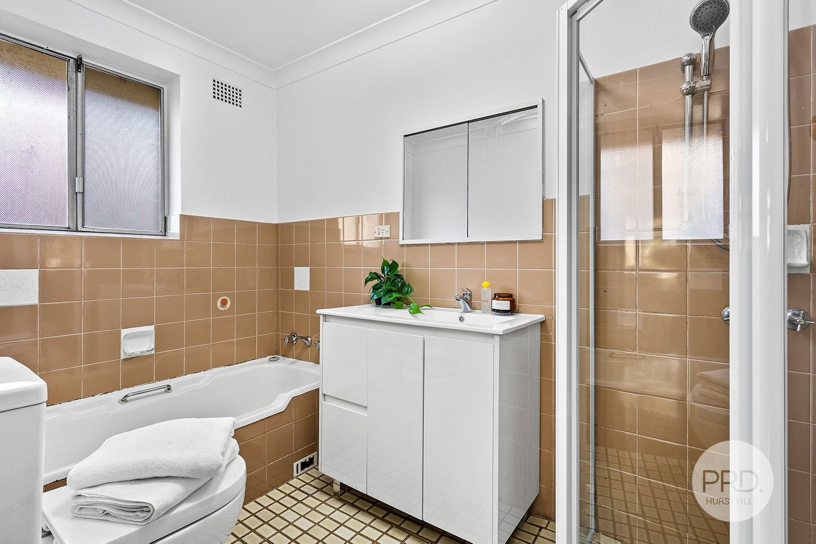 11/80-84 Queens Road HURSTVILLE 7