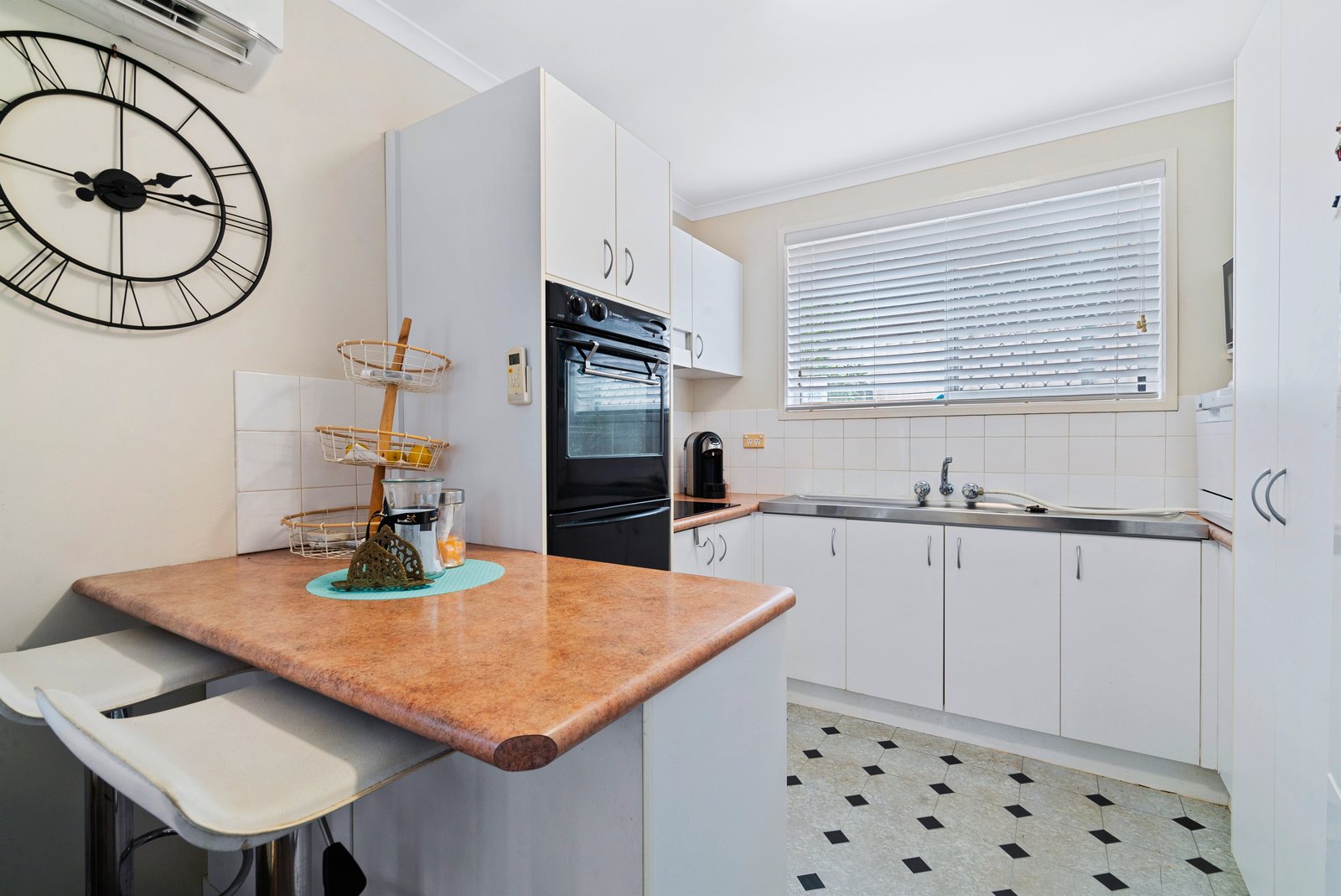 1/181 Kennedy Drive TWEED HEADS WEST 3