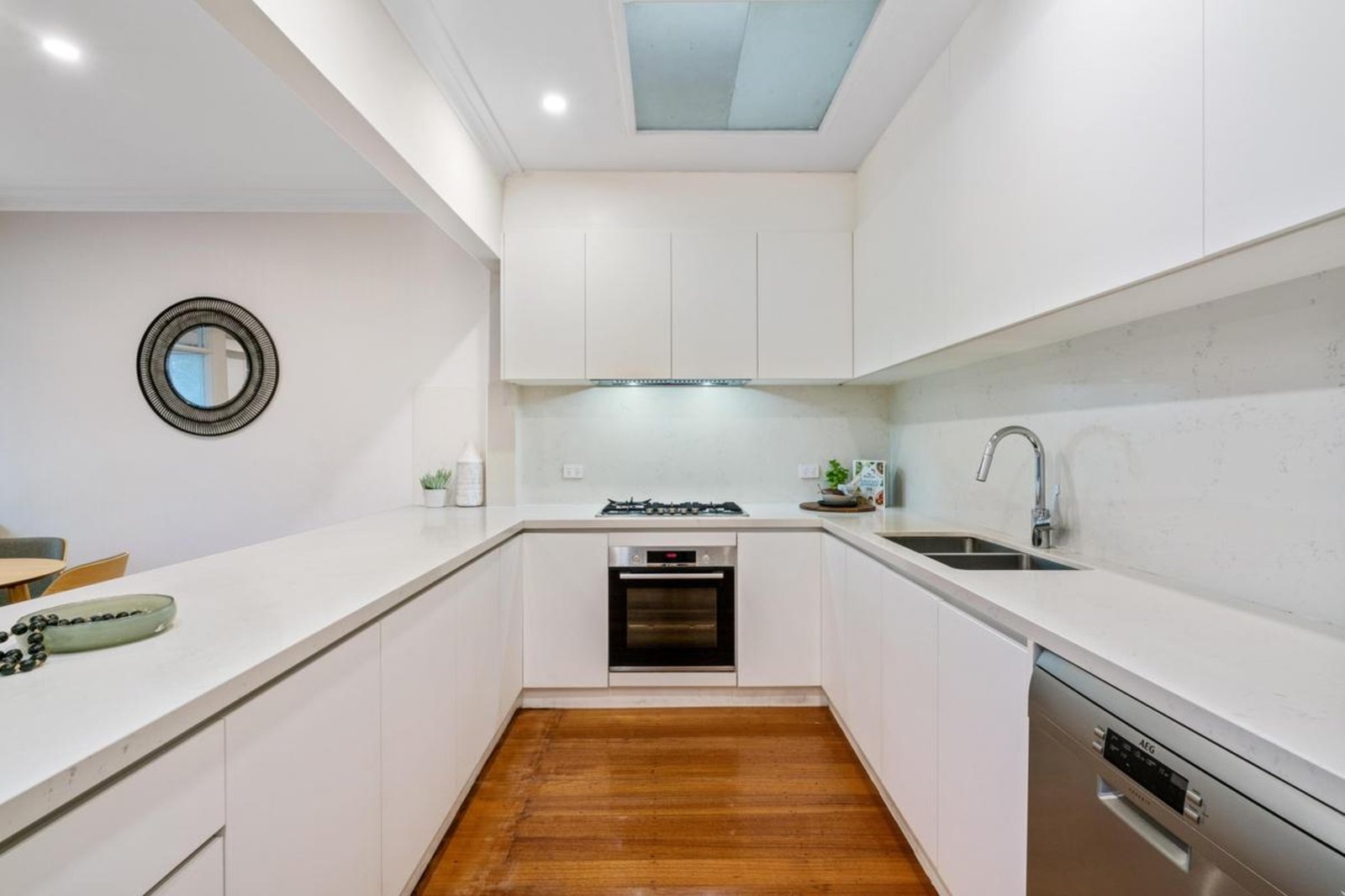 Gallery: 1/181 Whitehorse Road