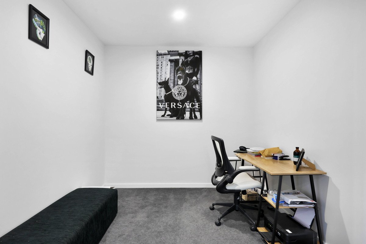 118/1930 Gold Coast Highway Miami 12