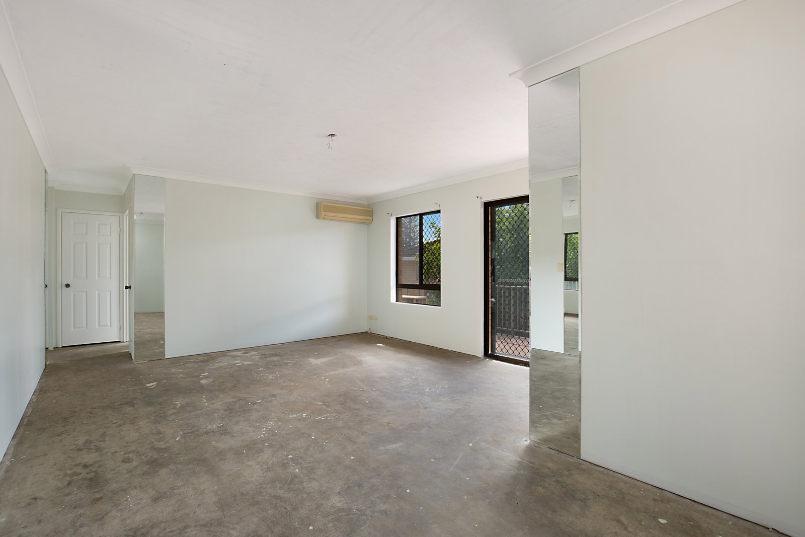 1/182-184 Kennedy Drive TWEED HEADS WEST 3