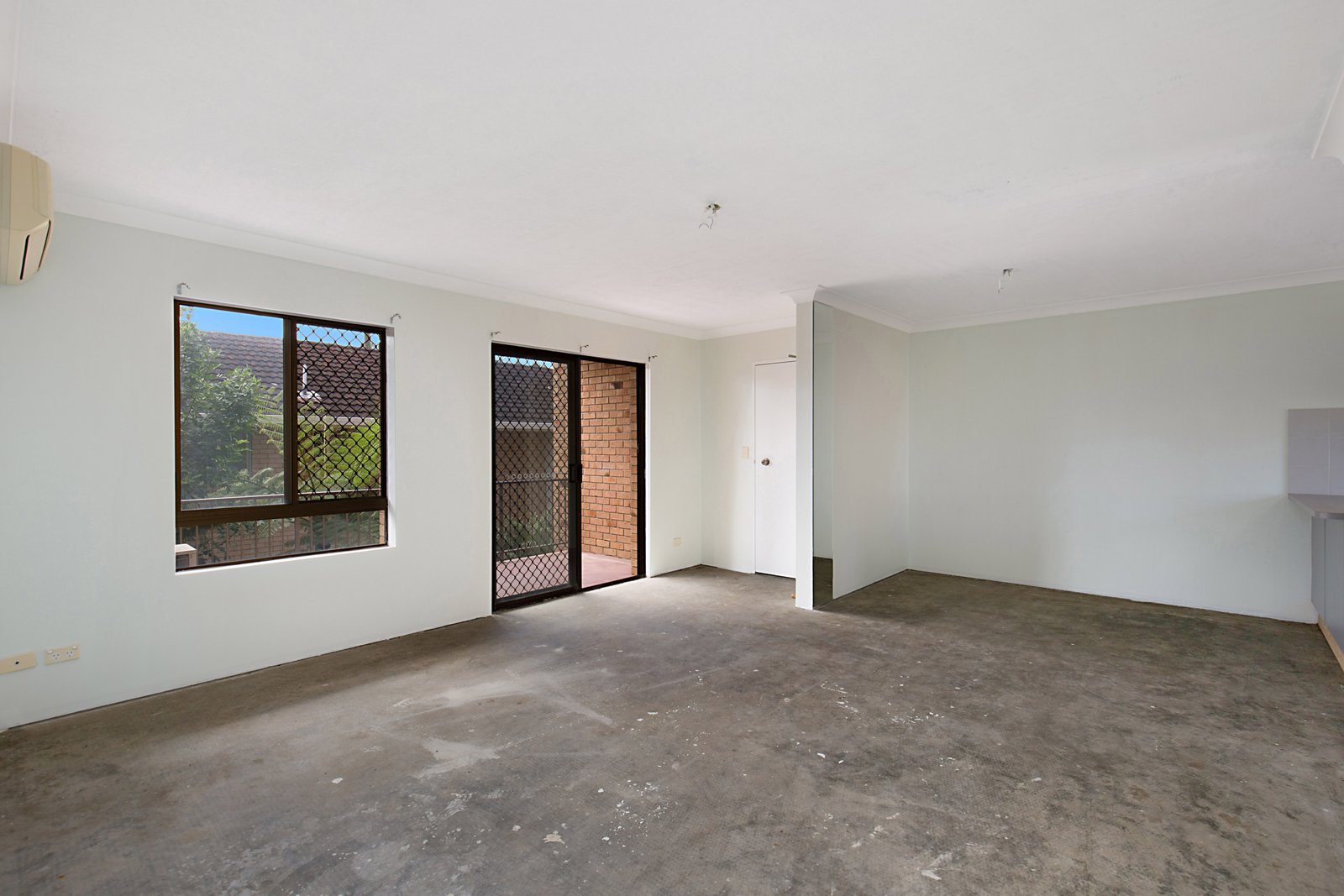 1/182-184 Kennedy Drive TWEED HEADS WEST 4