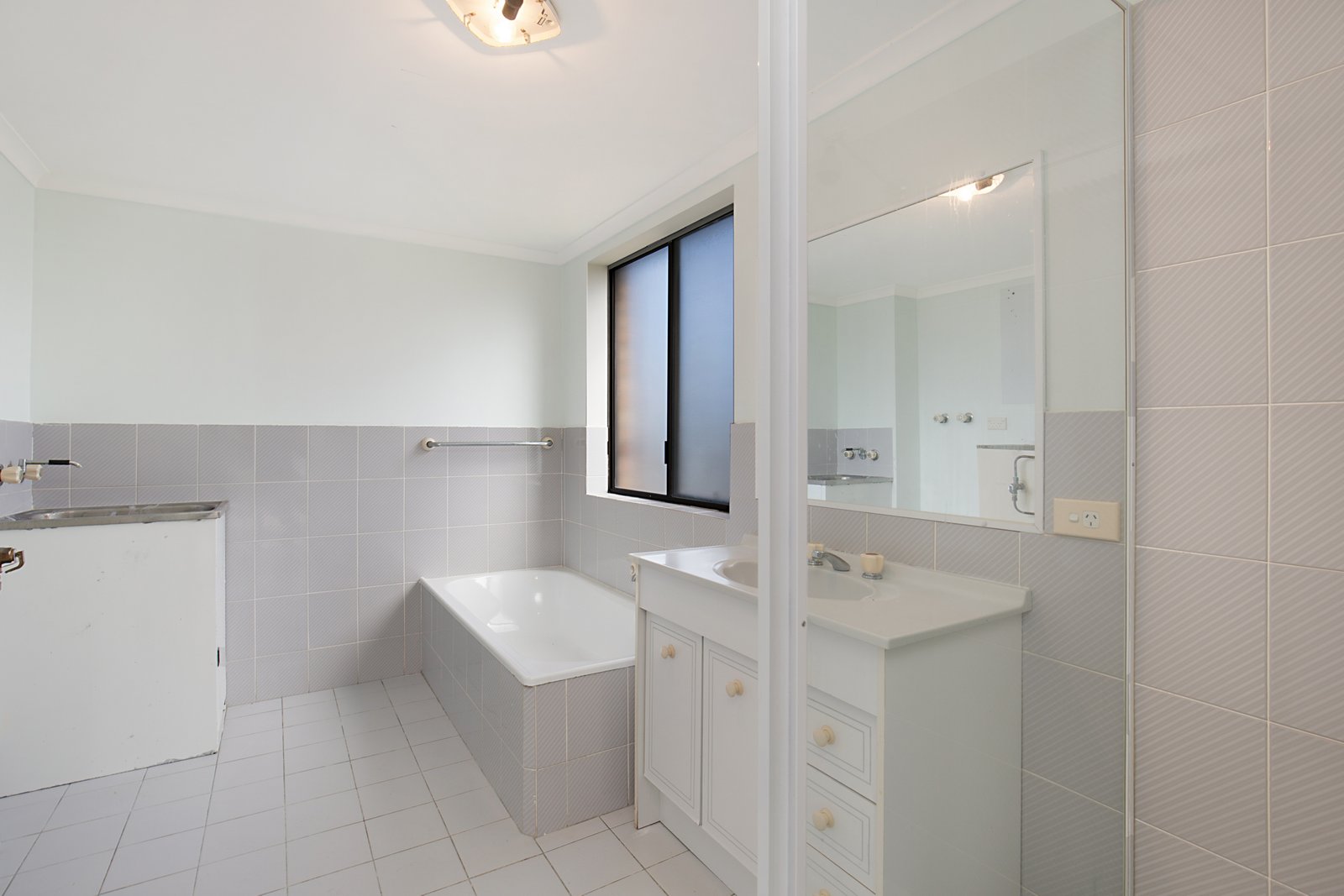 1/182-184 Kennedy Drive TWEED HEADS WEST 7