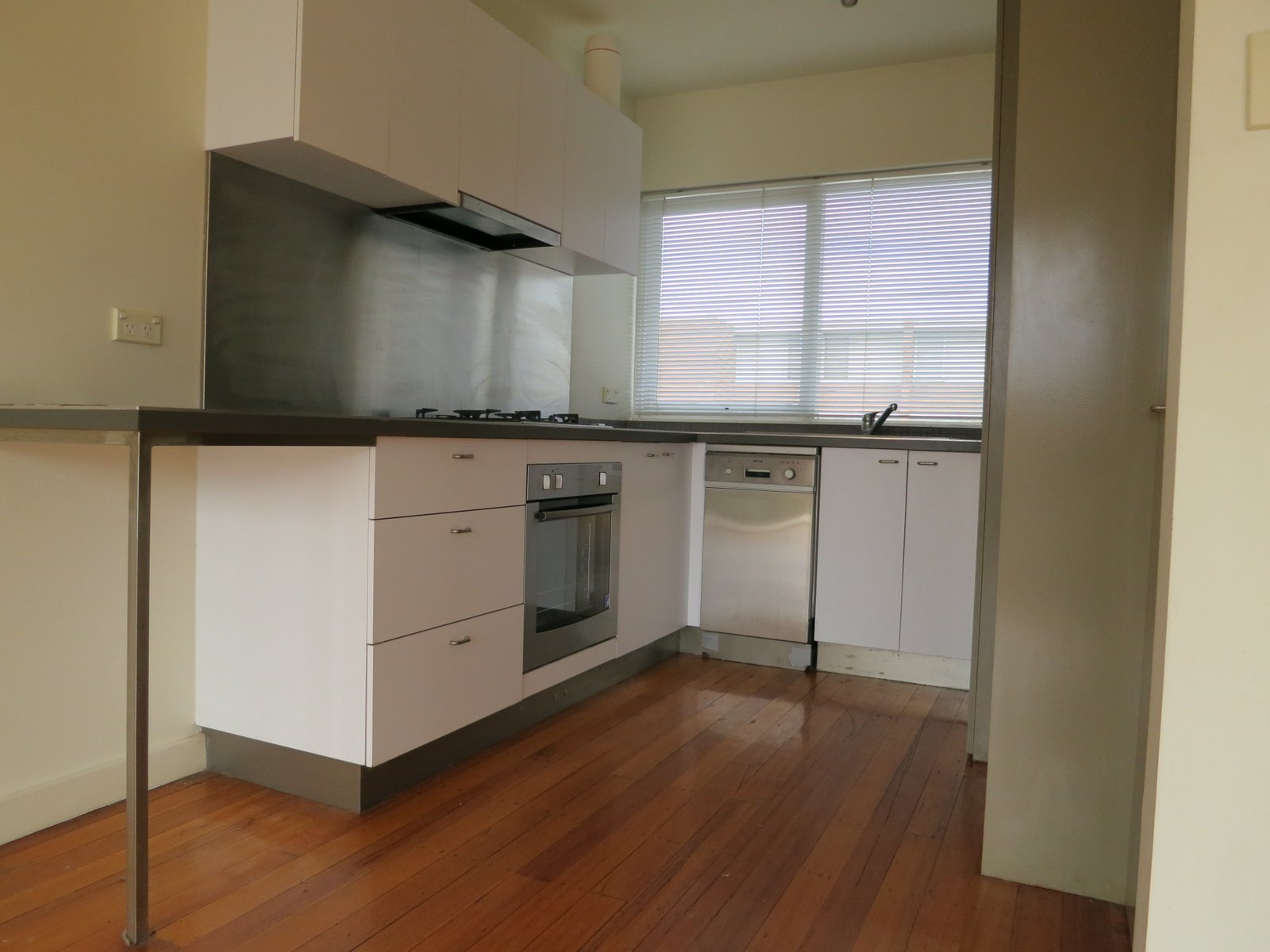 Gallery: 11/82 Patterson Street