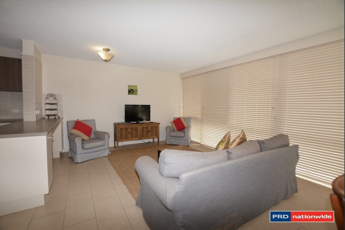 1/182 The Esplanade Burleigh Heads 5