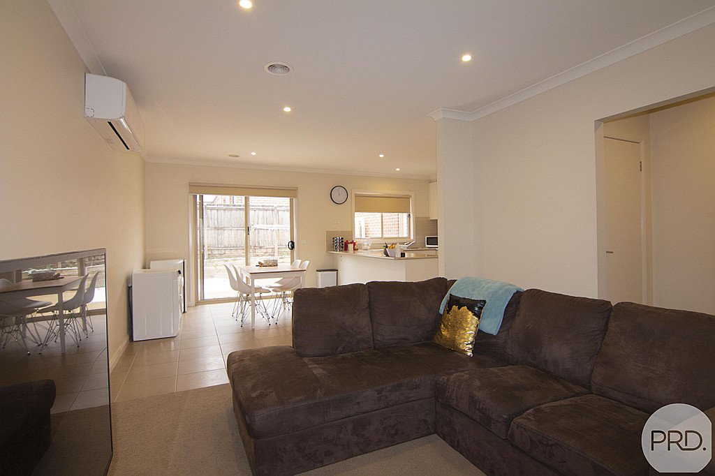 1/1834 Geelong Road MOUNT HELEN 5