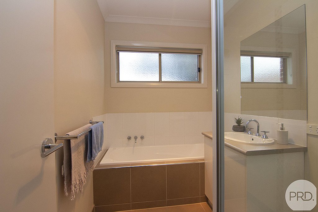 1/1834 Geelong Road MOUNT HELEN 8